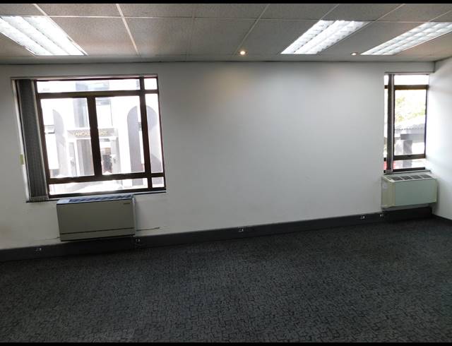 60M² OFFICE TO LET IN HYDE PARK